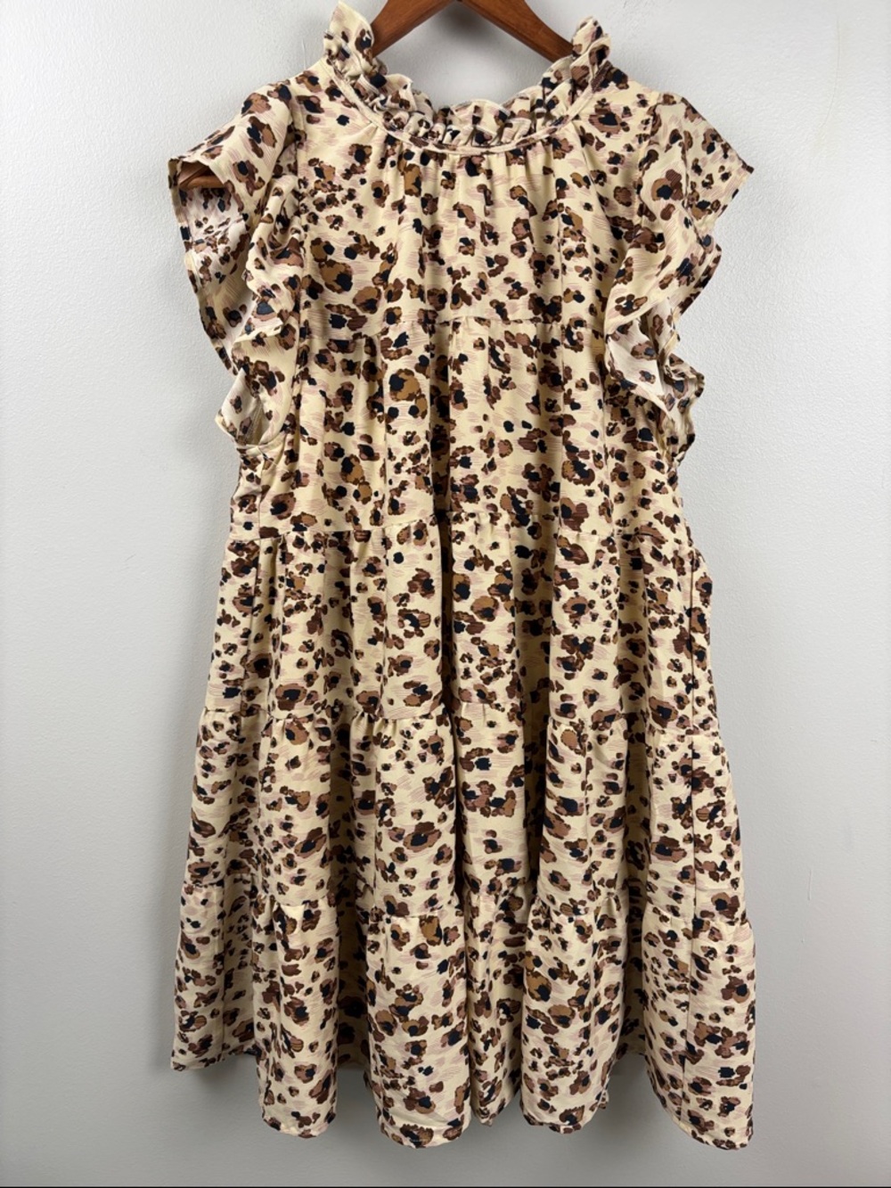 Entro Beige Leopard-Print Ruffle Dress Large women’s flutter sleeve lightweight